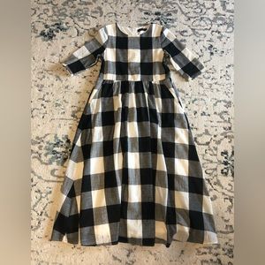 Roolee brand size small.